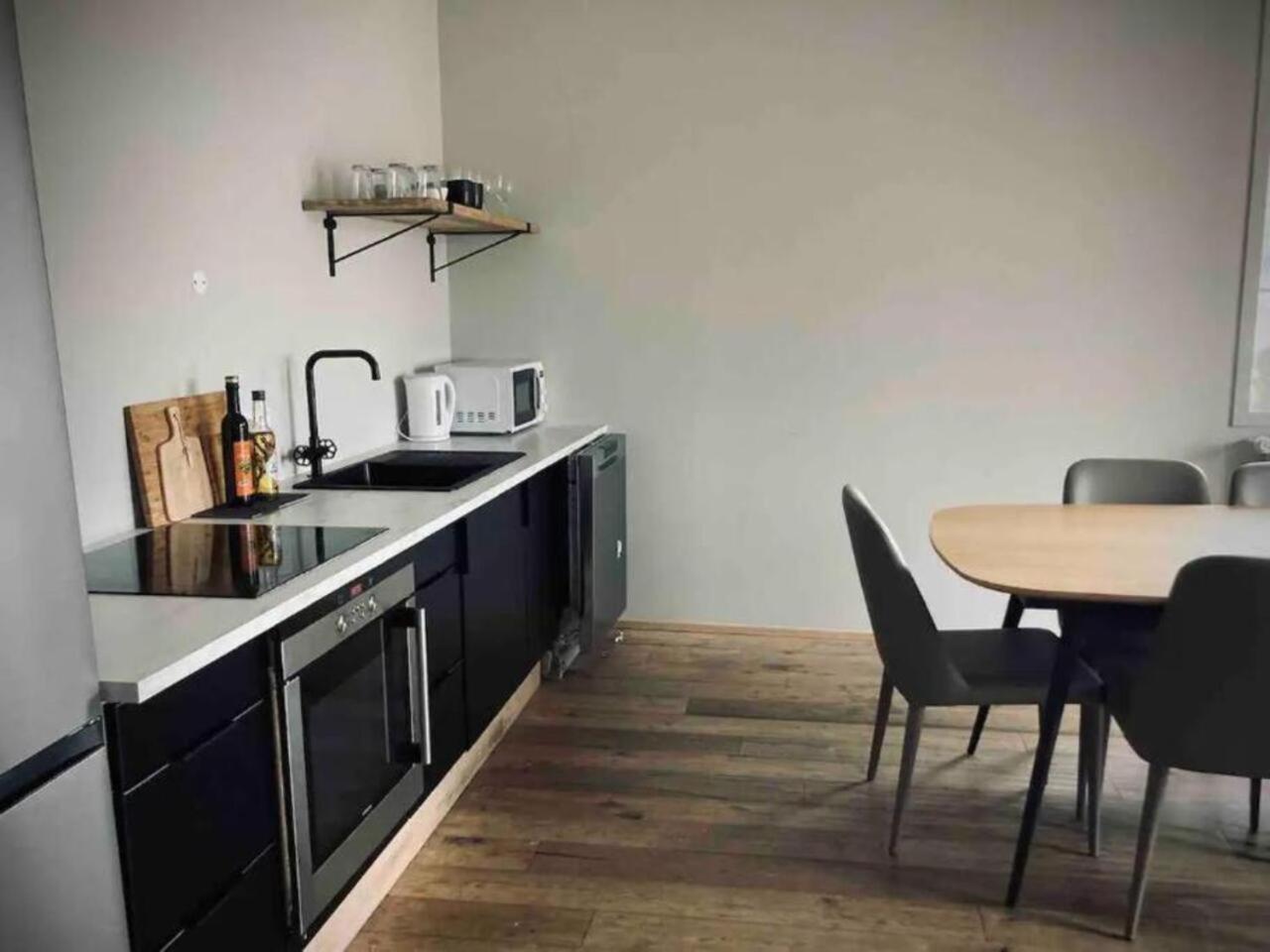 G10 Apartments Akureyri Ngoại thất bức ảnh